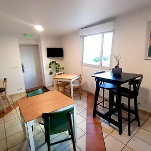 Résidence 2*, Avignon France